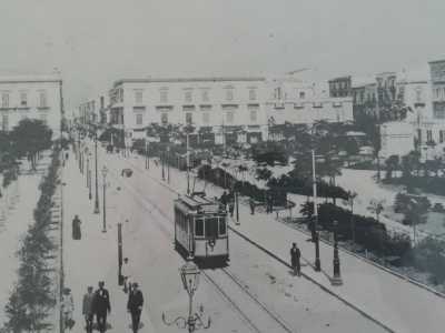 Bari, una passeggiata su via Sparano
